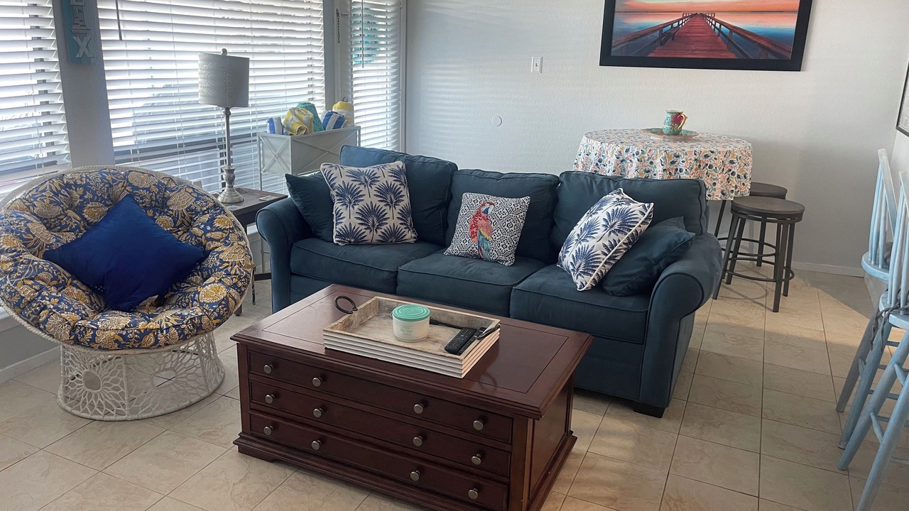 Photo of Livingroom in Briarcliff