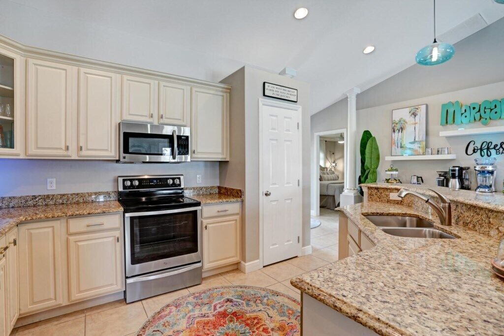 Photo of Kitchen in Yacht Club