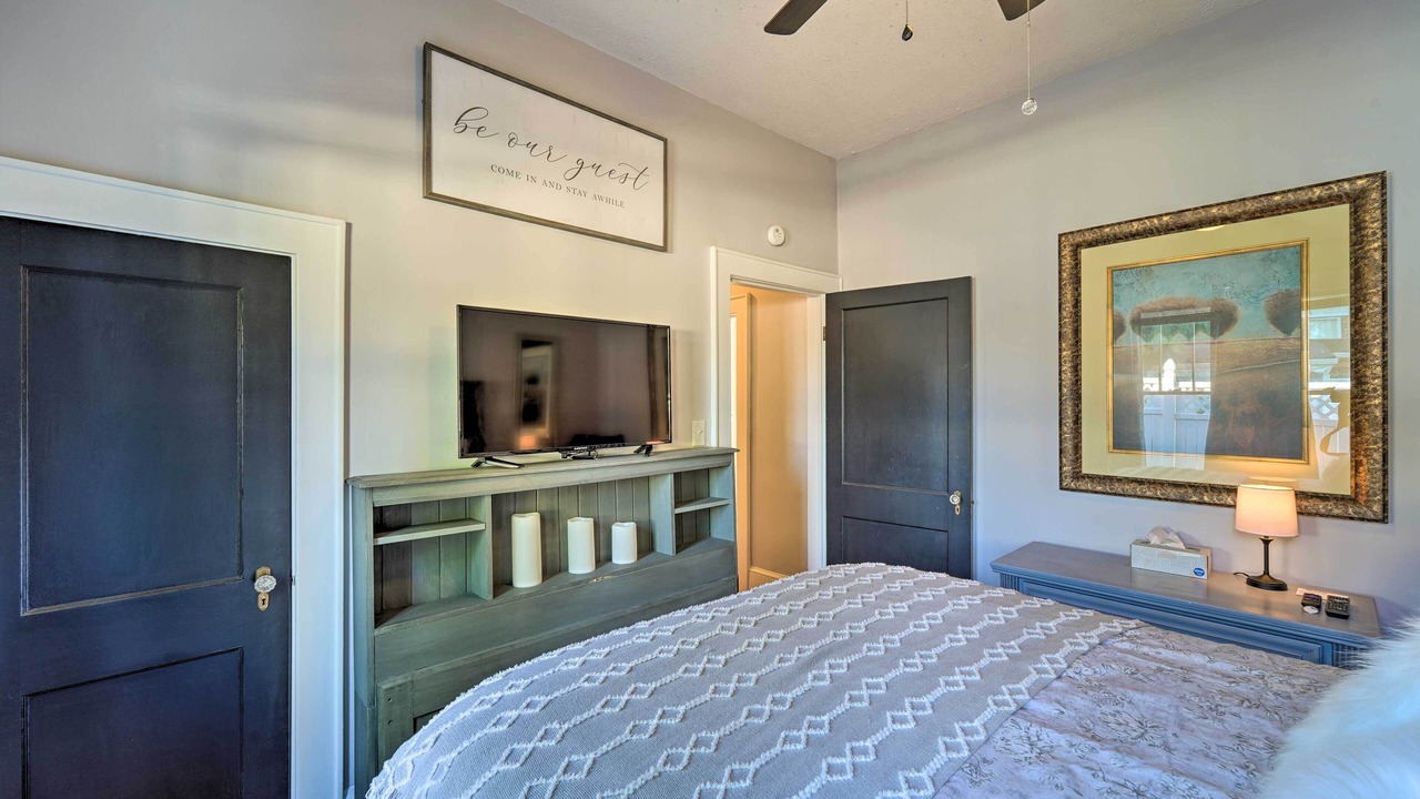 Photo of Bedroom in Jefferson City