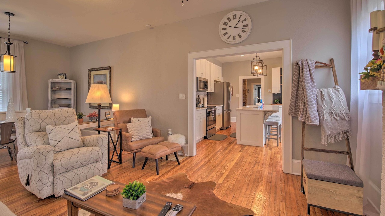 Photo of Livingroom in Jefferson City