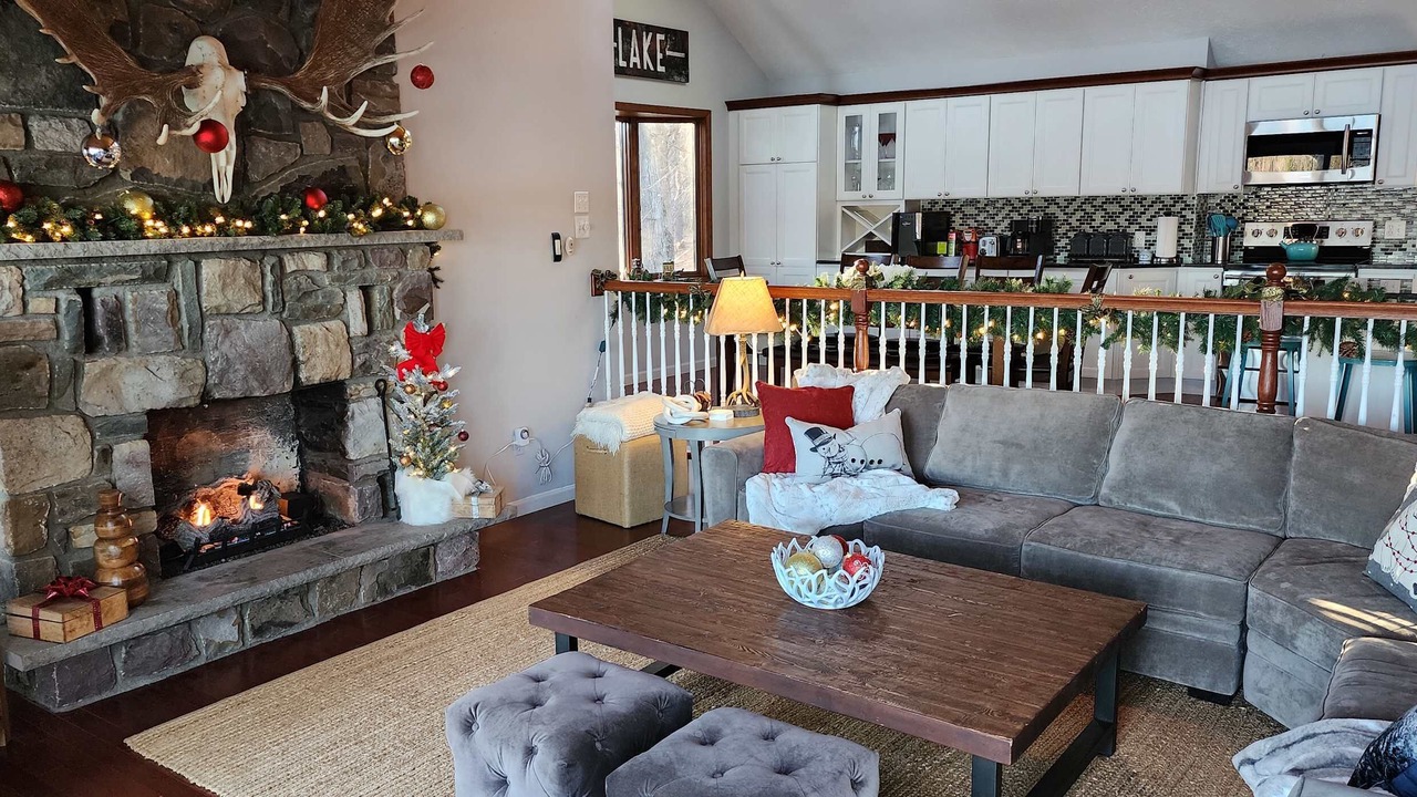 Photo of Livingroom in Gouldsboro