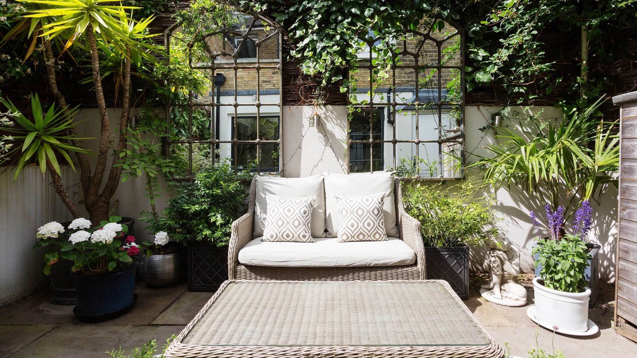 Photo of Patio Balcony in Town