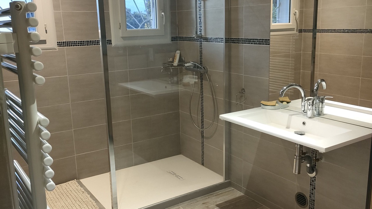 Photo of Bathroom in Brison-Saint-Innocent