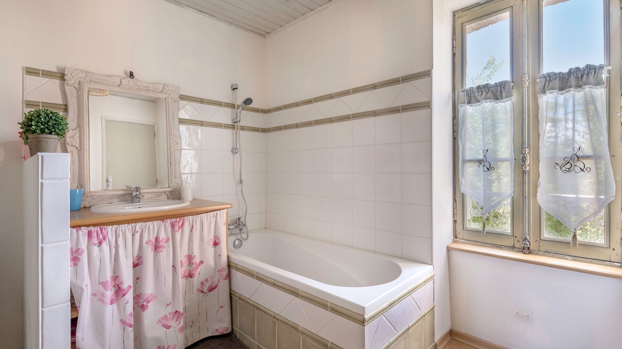 Photo of Bathroom in Prefailles