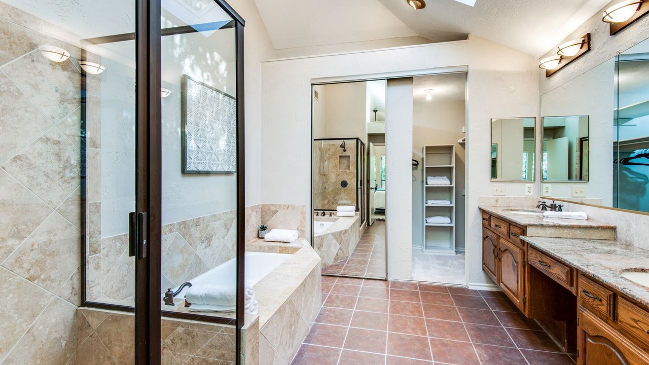 Photo of Bathroom in Carrollton