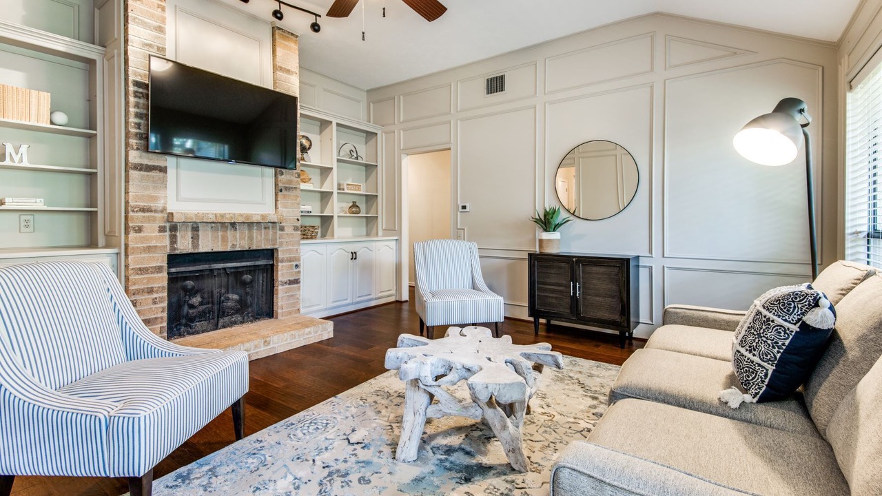 Photo of Livingroom in Carrollton