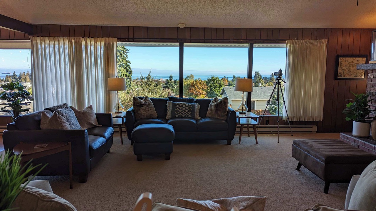 Photo of Livingroom in Port Angeles