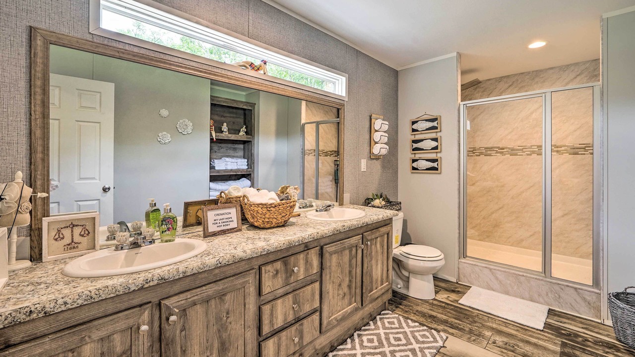Photo of Bathroom in Tuskahoma