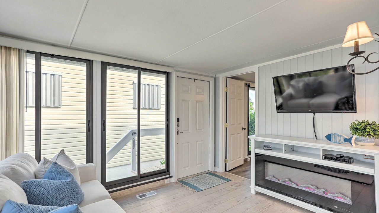 Photo of Livingroom in Nettles Island