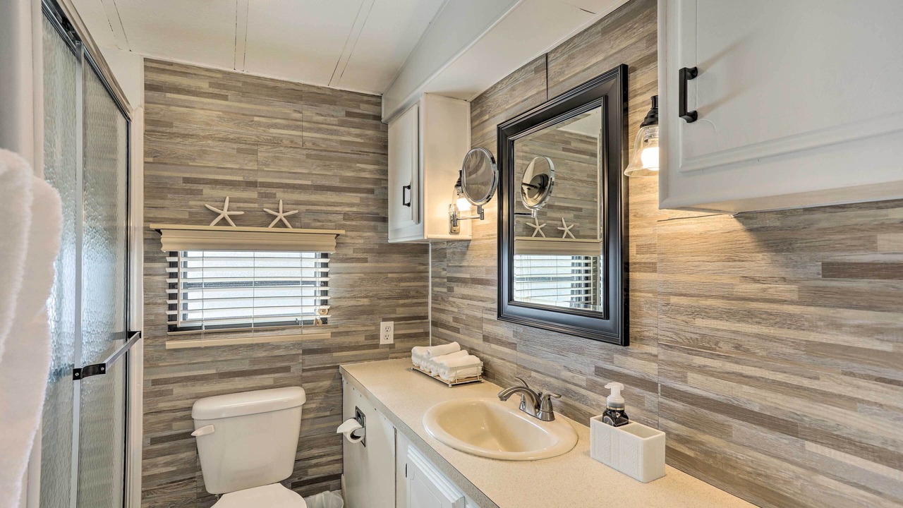 Photo of Bathroom in Nettles Island