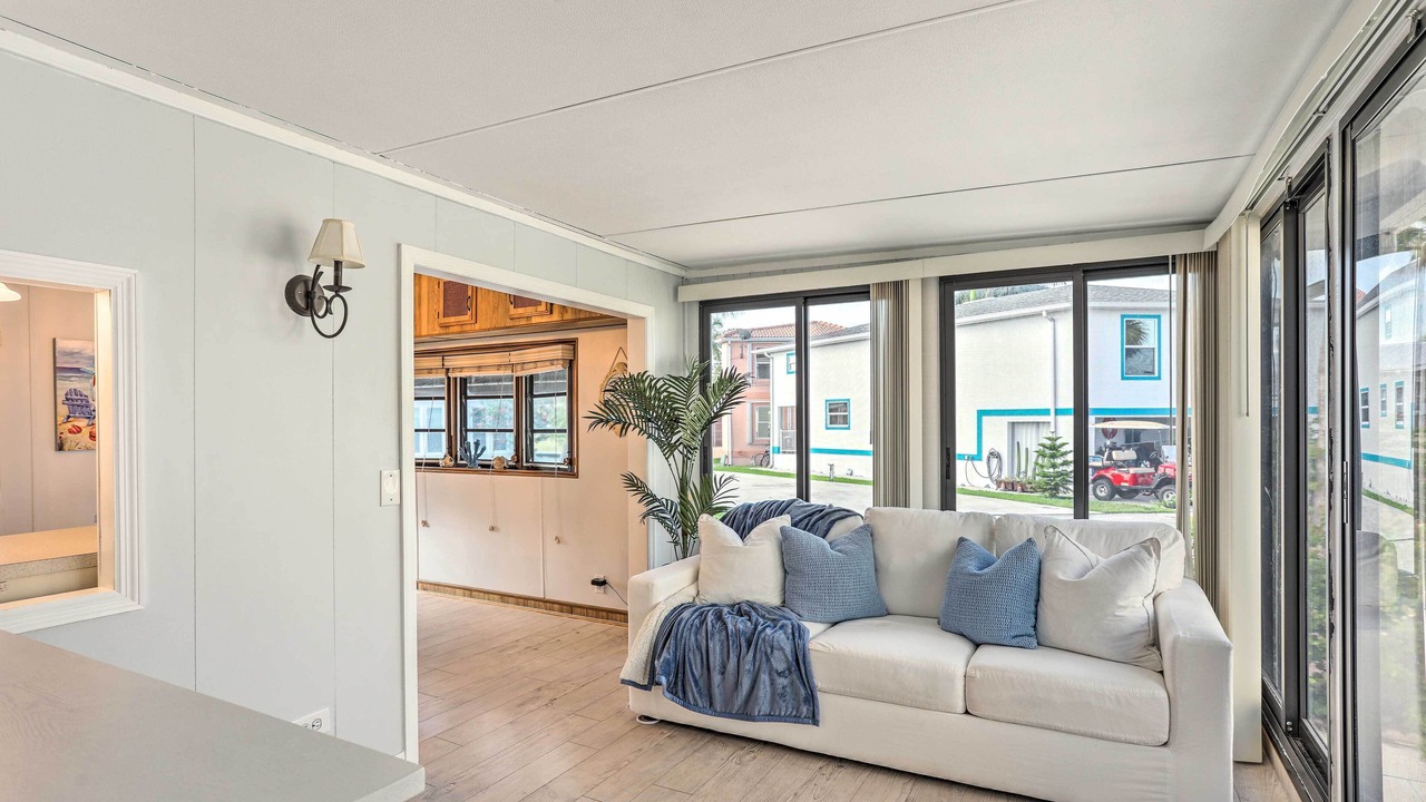Photo of Livingroom in Nettles Island