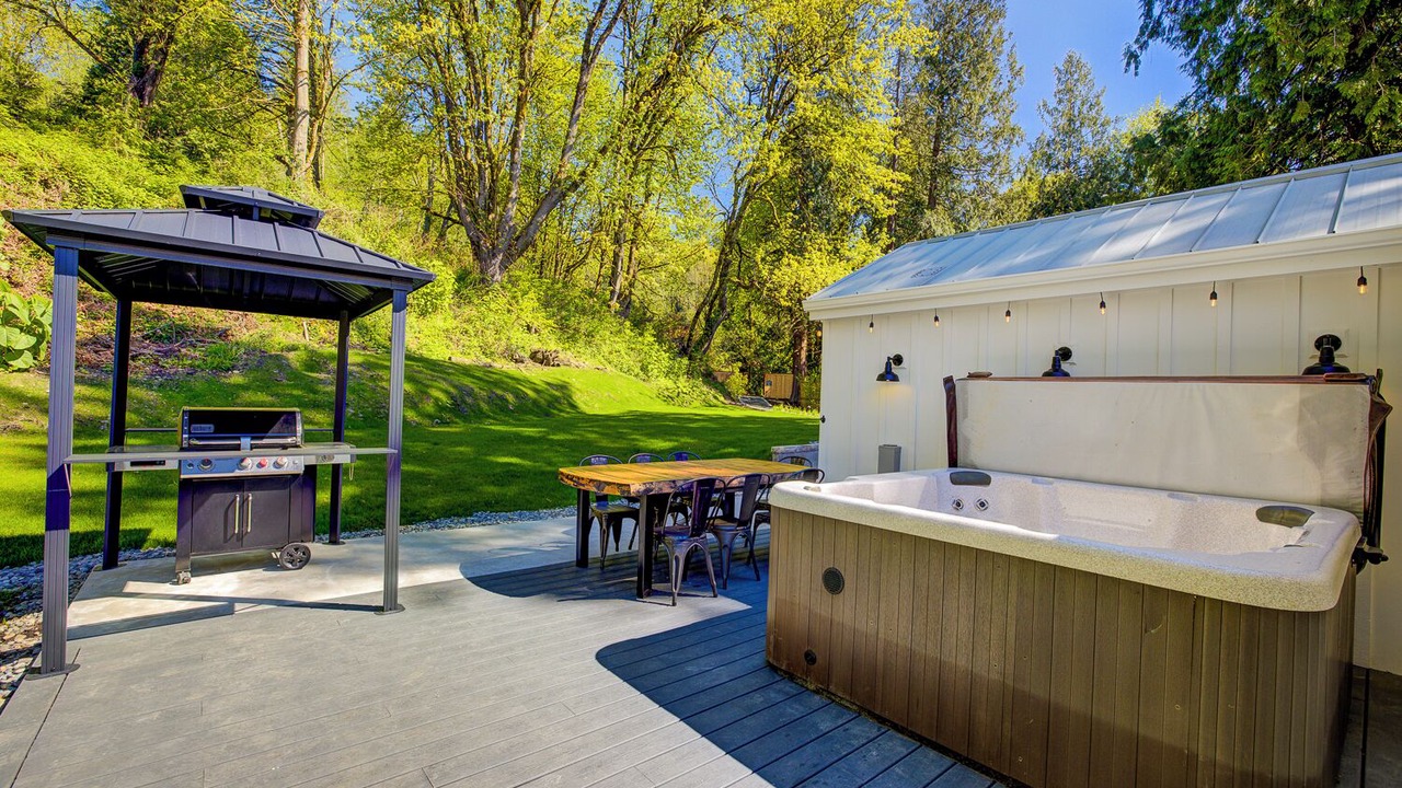 Photo of Outdoor in Monroe