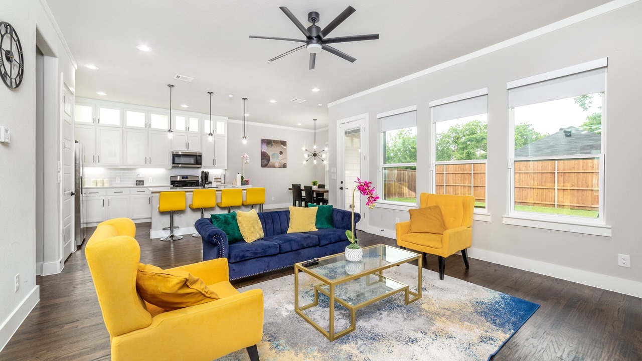 Photo of Livingroom in West Dallas