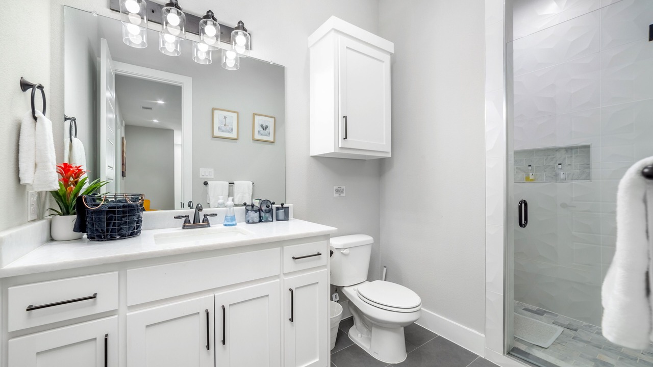 Photo of Bathroom in West Dallas