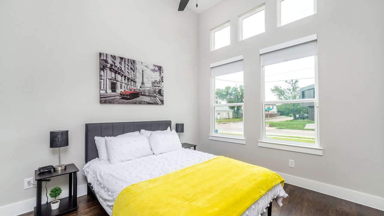 Photo of Bedroom in West Dallas