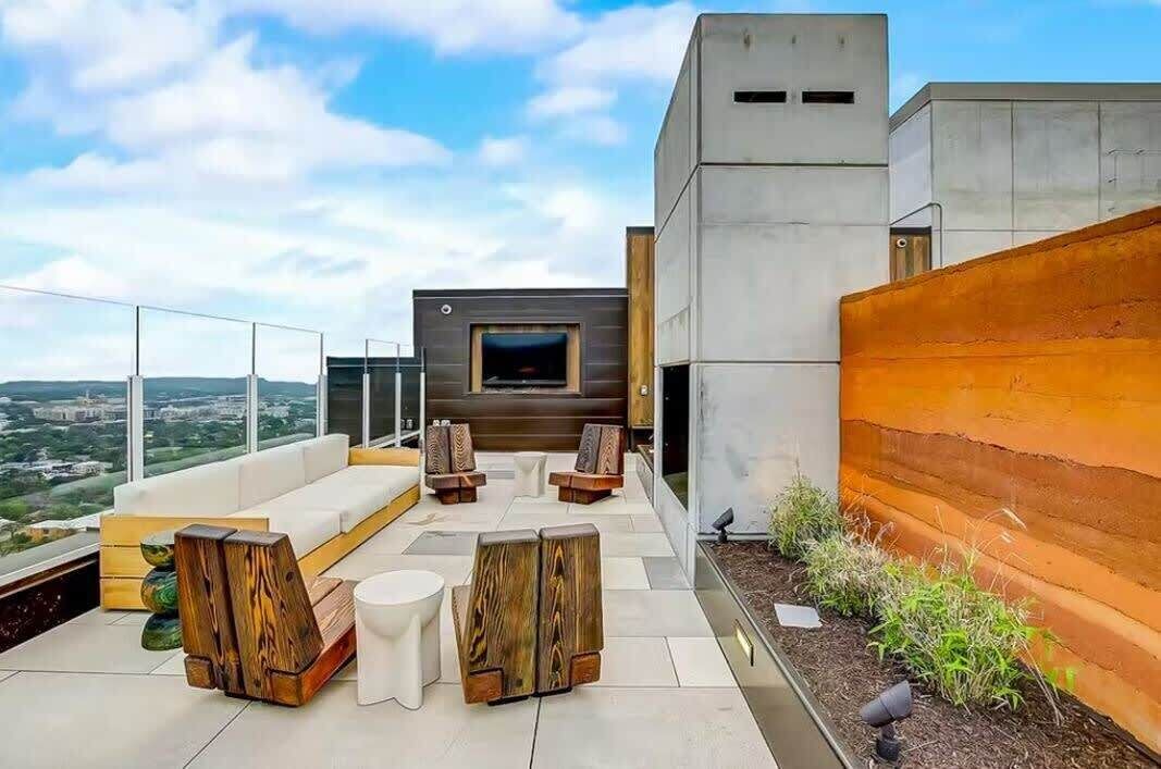Photo of Patio Balcony in Rainey Street Historic District