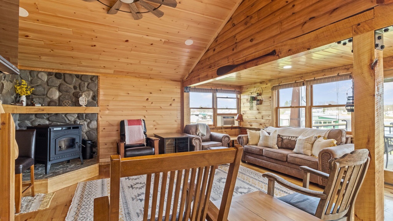 Photo of Livingroom in Clayton