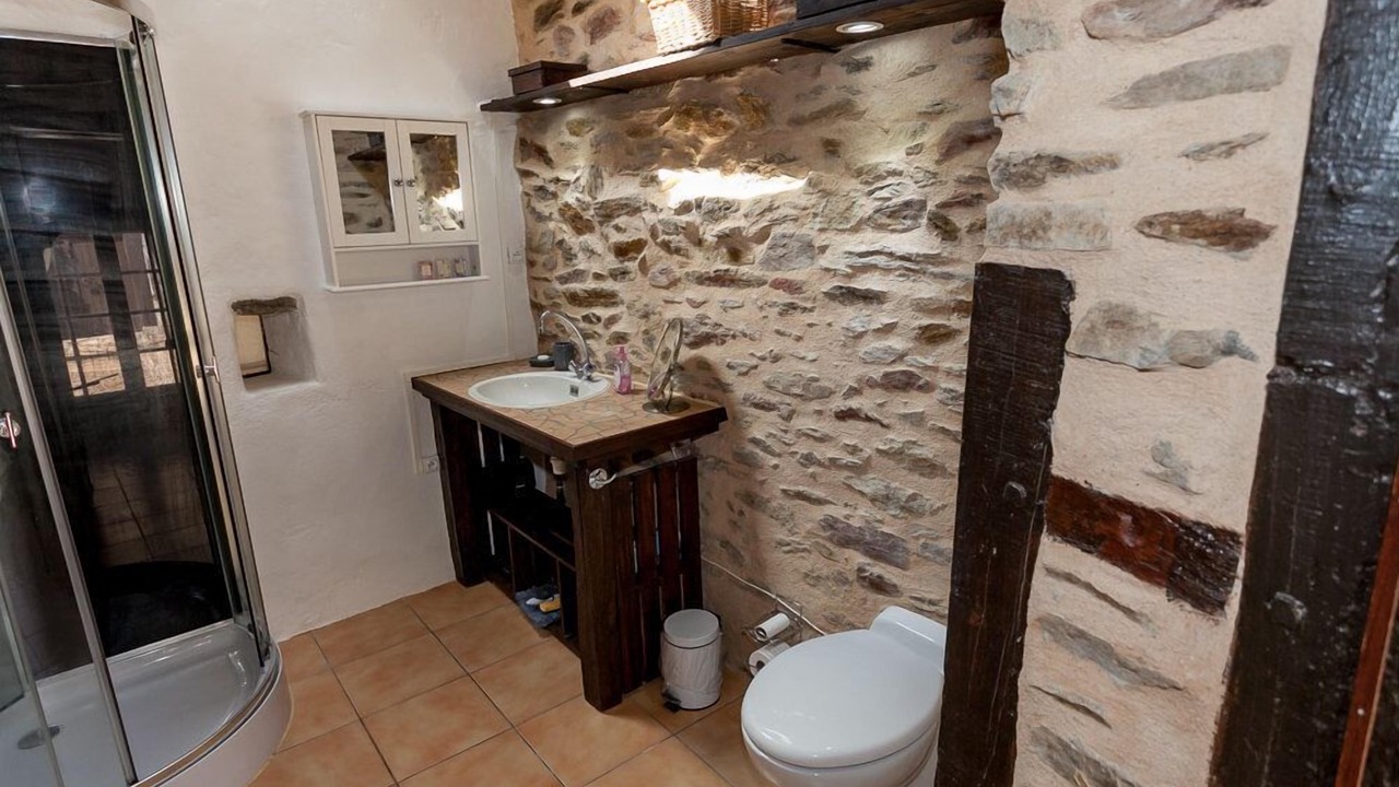 Photo of Bathroom in Chalais