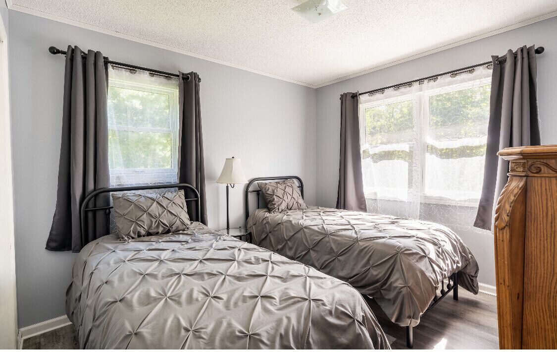 Photo of Bedroom in Flat Rock