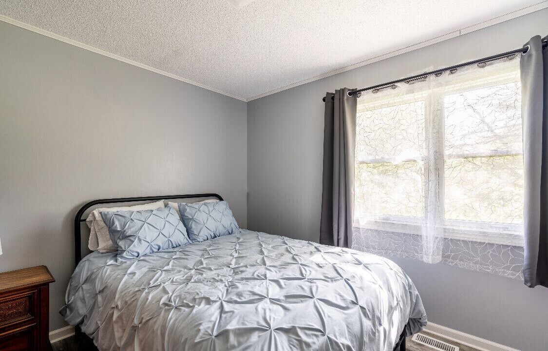 Photo of Bedroom in Flat Rock