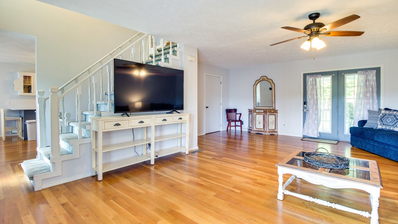 Photo of Livingroom in Flippin