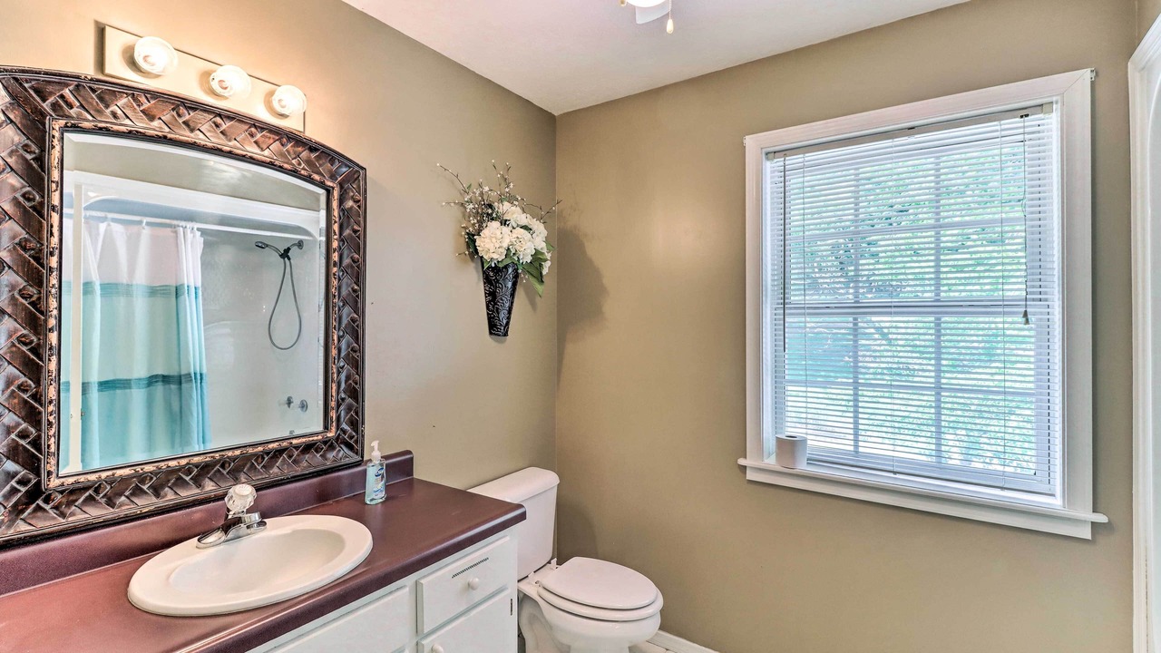 Photo of Bathroom in Flippin