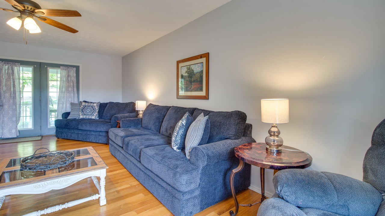 Photo of Livingroom in Flippin