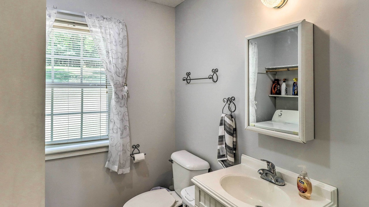 Photo of Bathroom in Flippin