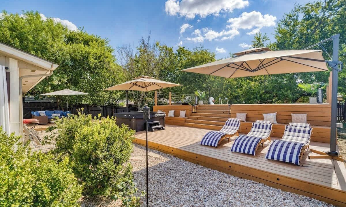 Photo of Patio Balcony in Franklin Park