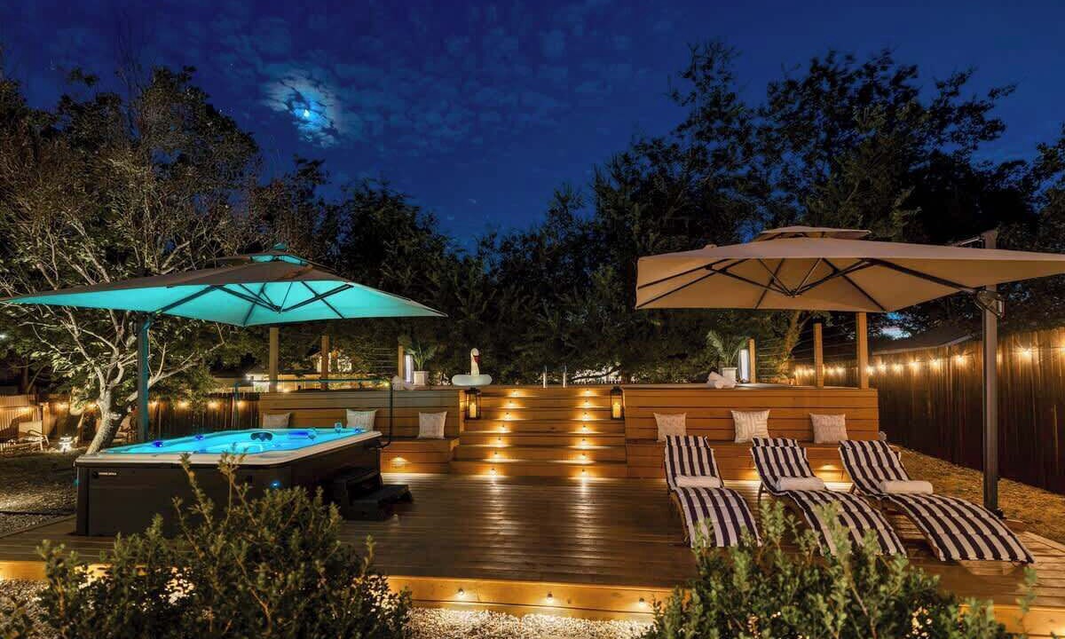 Photo of Patio Balcony in Franklin Park