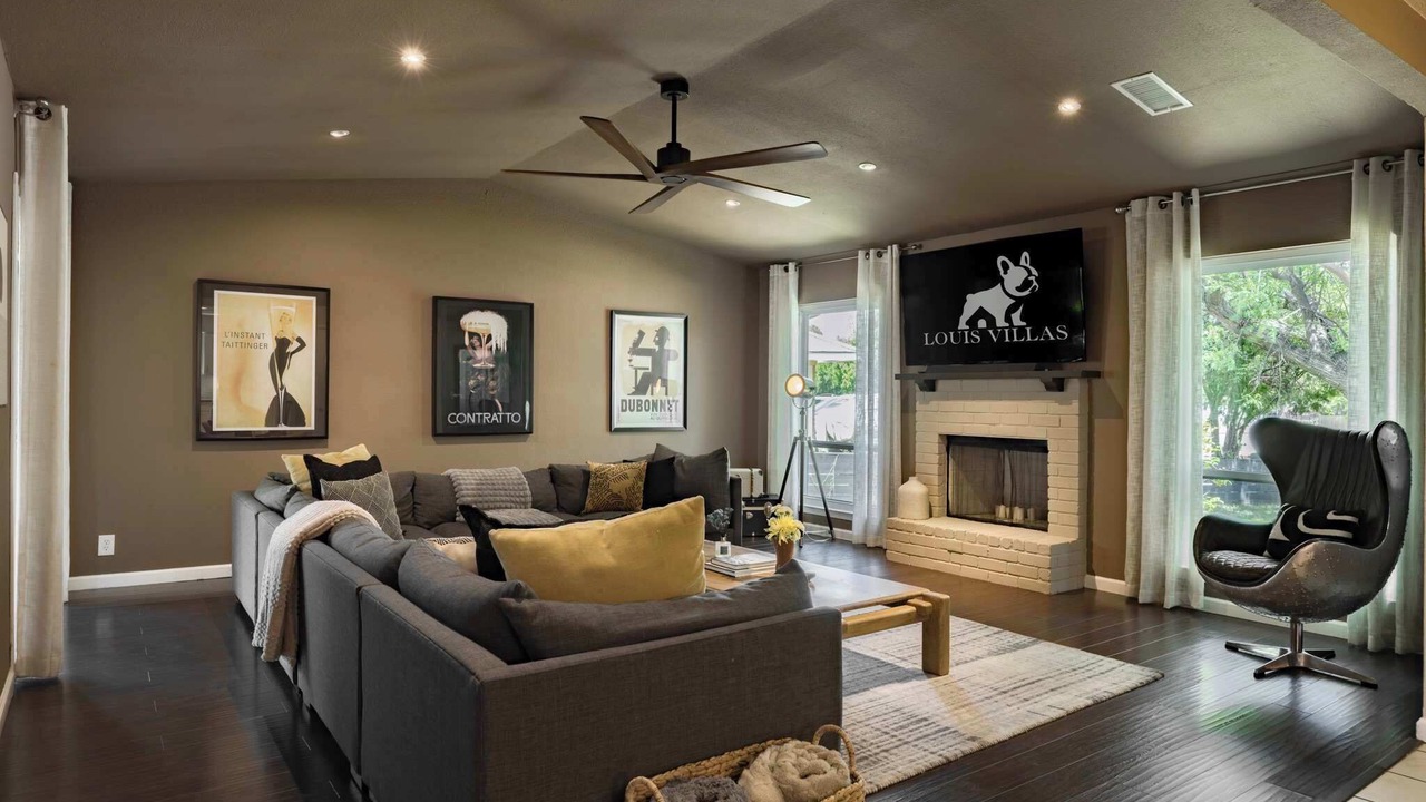Photo of Livingroom in Franklin Park