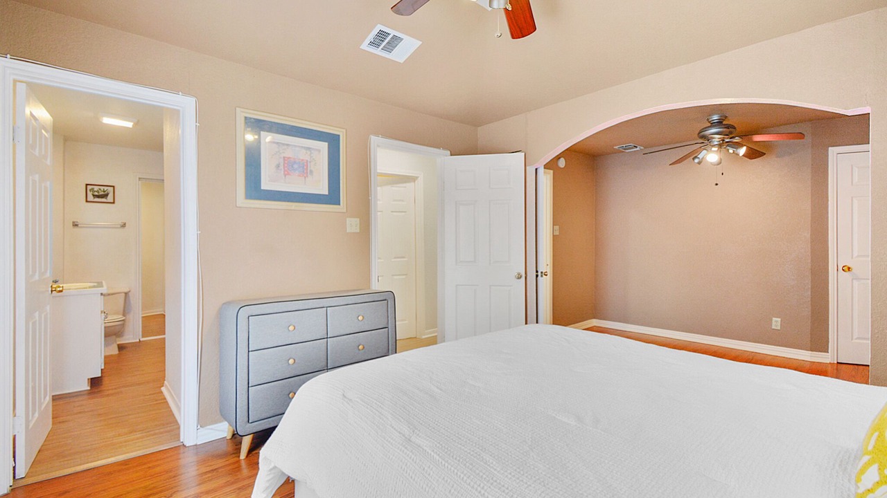 Photo of Bedroom in Southside