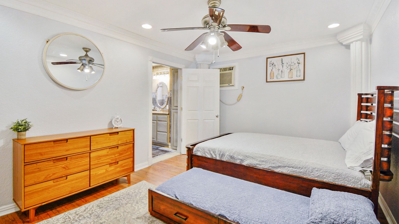 Photo of Bedroom in Southside
