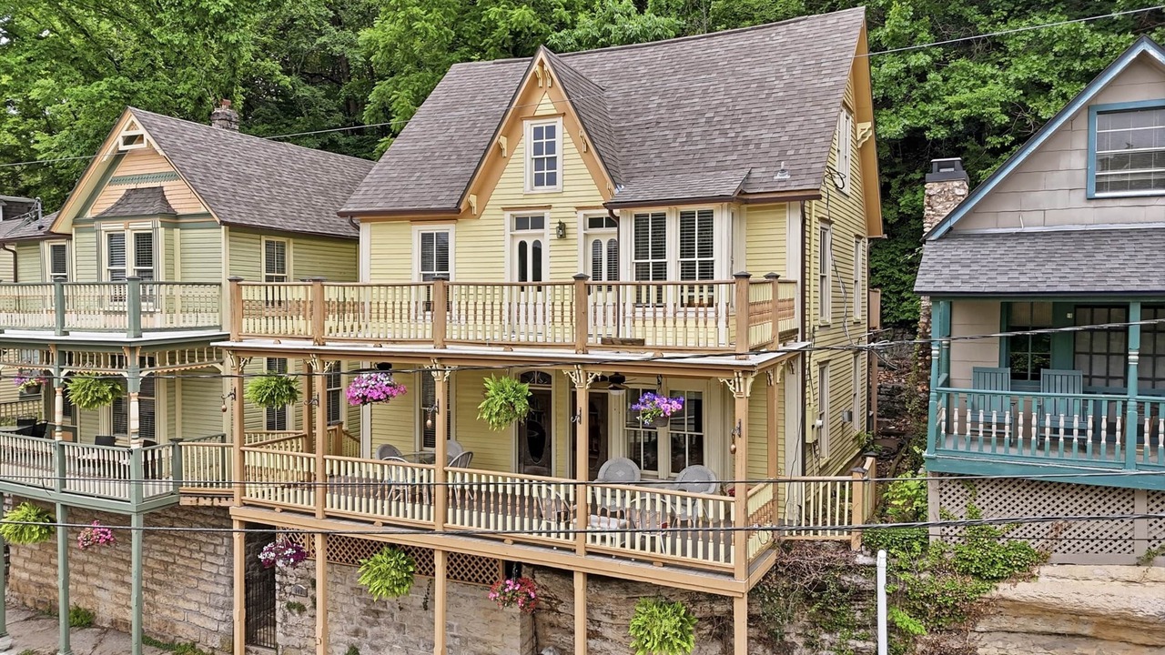 Photo of Others in Eureka Springs Historic District