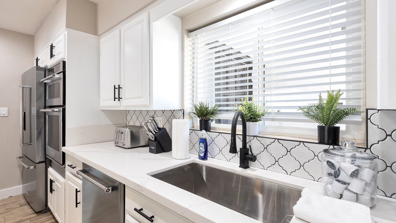Photo of Kitchen in Scottsdale Highlands Estates No. 03