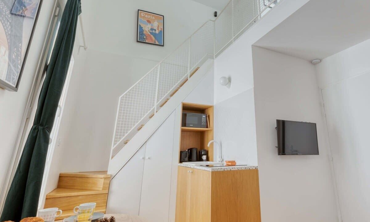 Photo of Livingroom in Quartier des Grandes-Carrieres