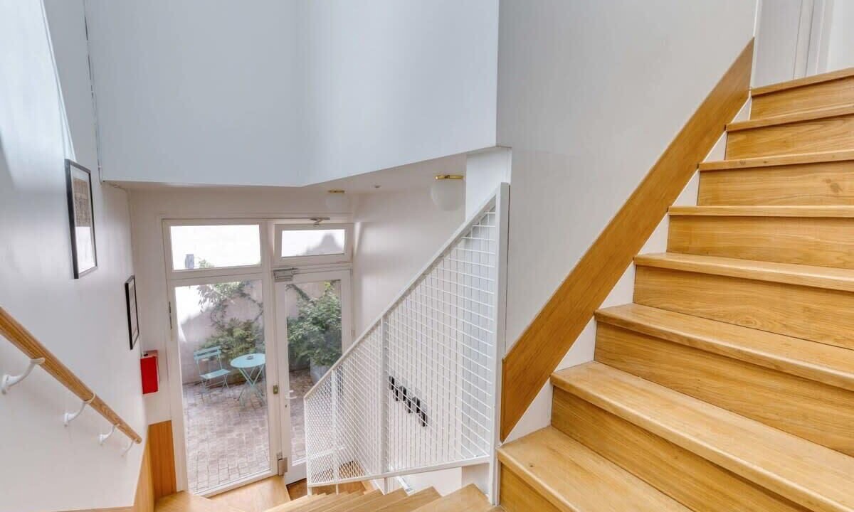 Photo of Others in Quartier des Grandes-Carrieres