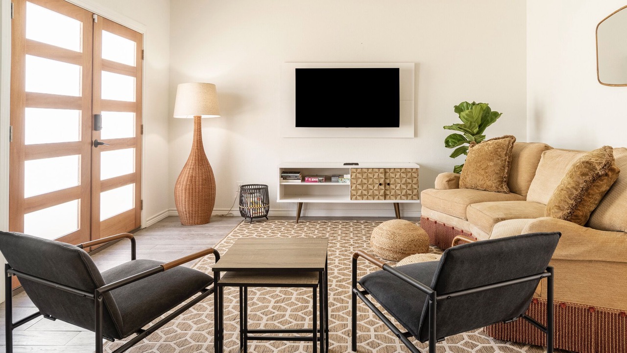 Photo of Livingroom in Uptown