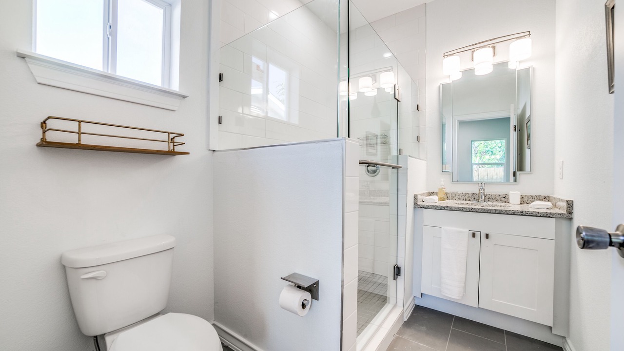 Photo of Bathroom in Uptown