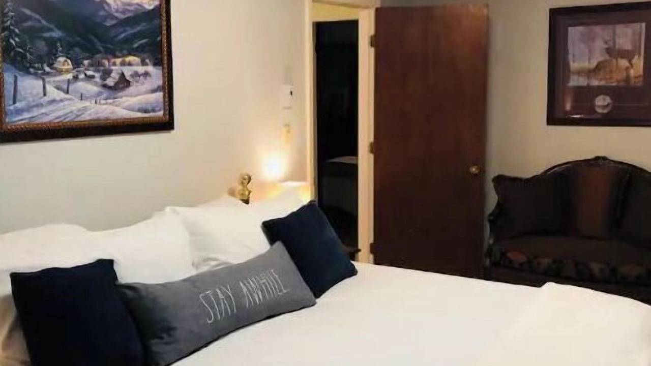 Photo of Bedroom in Beech Mountain