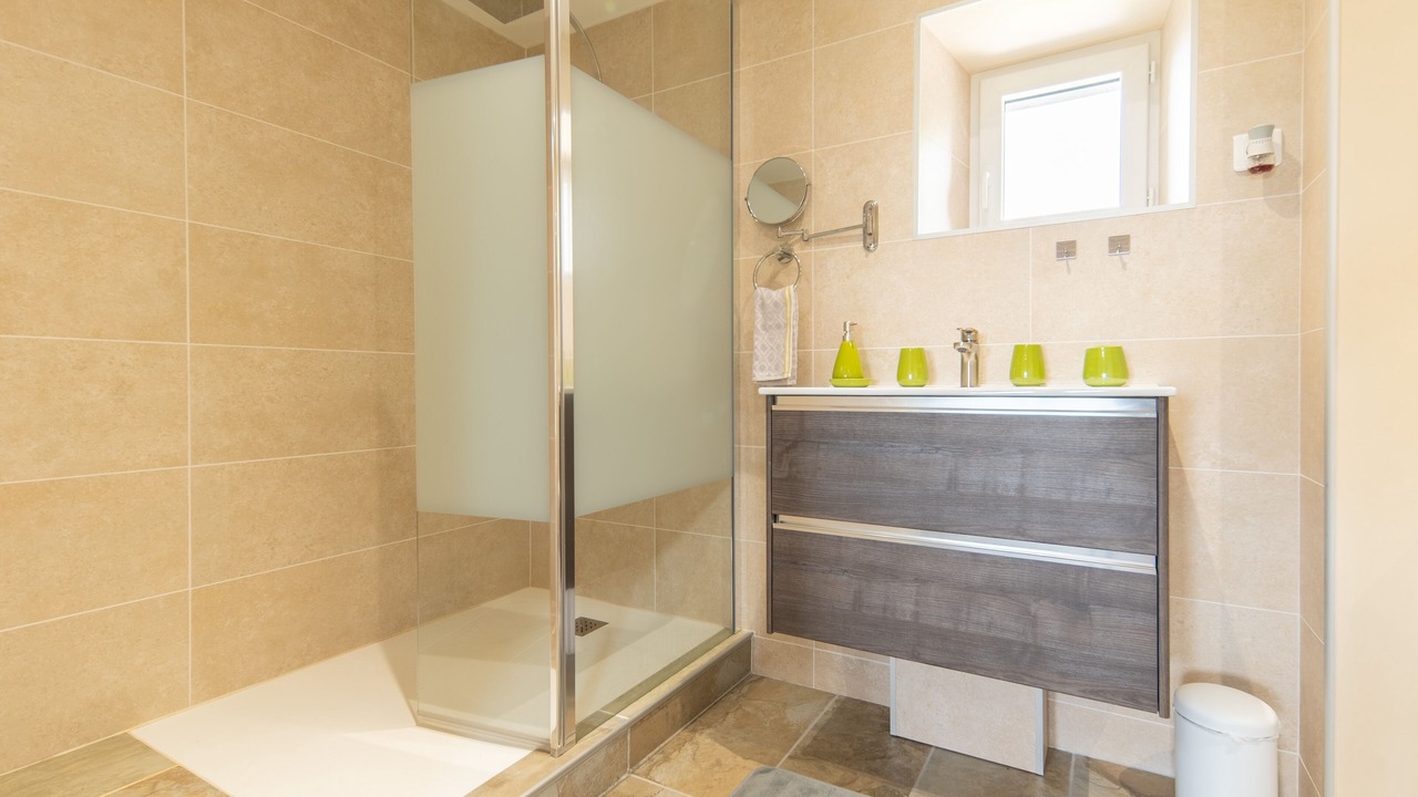 Photo of Bathroom in Plantades