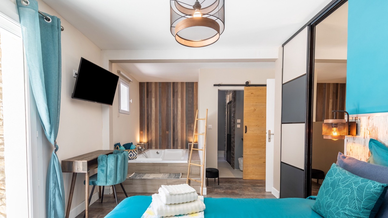 Photo of Bedroom in Pougnadoresse