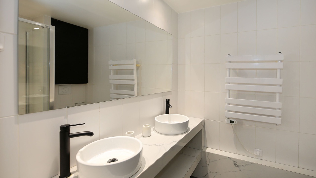 Photo of Bathroom in Gare
