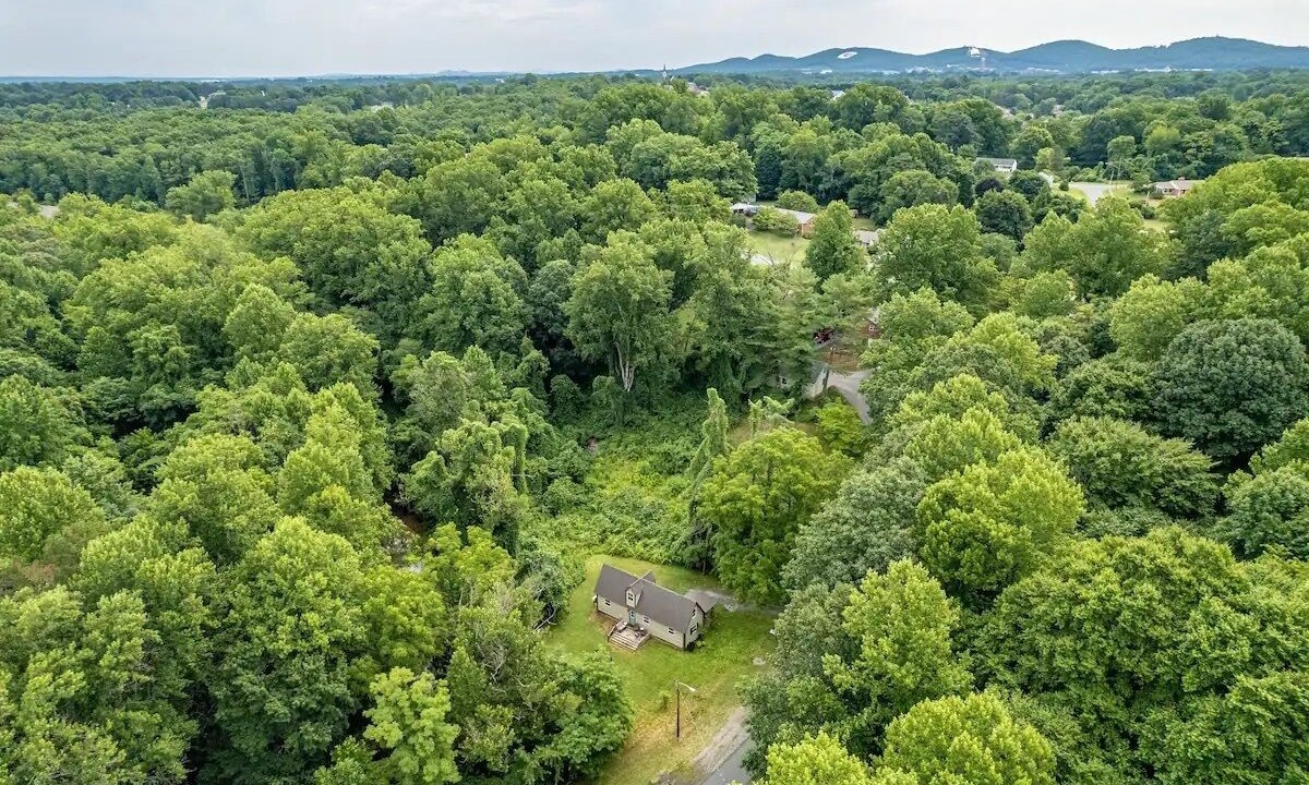 Photo of Others in Windsor Hills