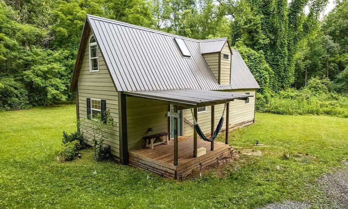 Photo of Outdoor in Windsor Hills