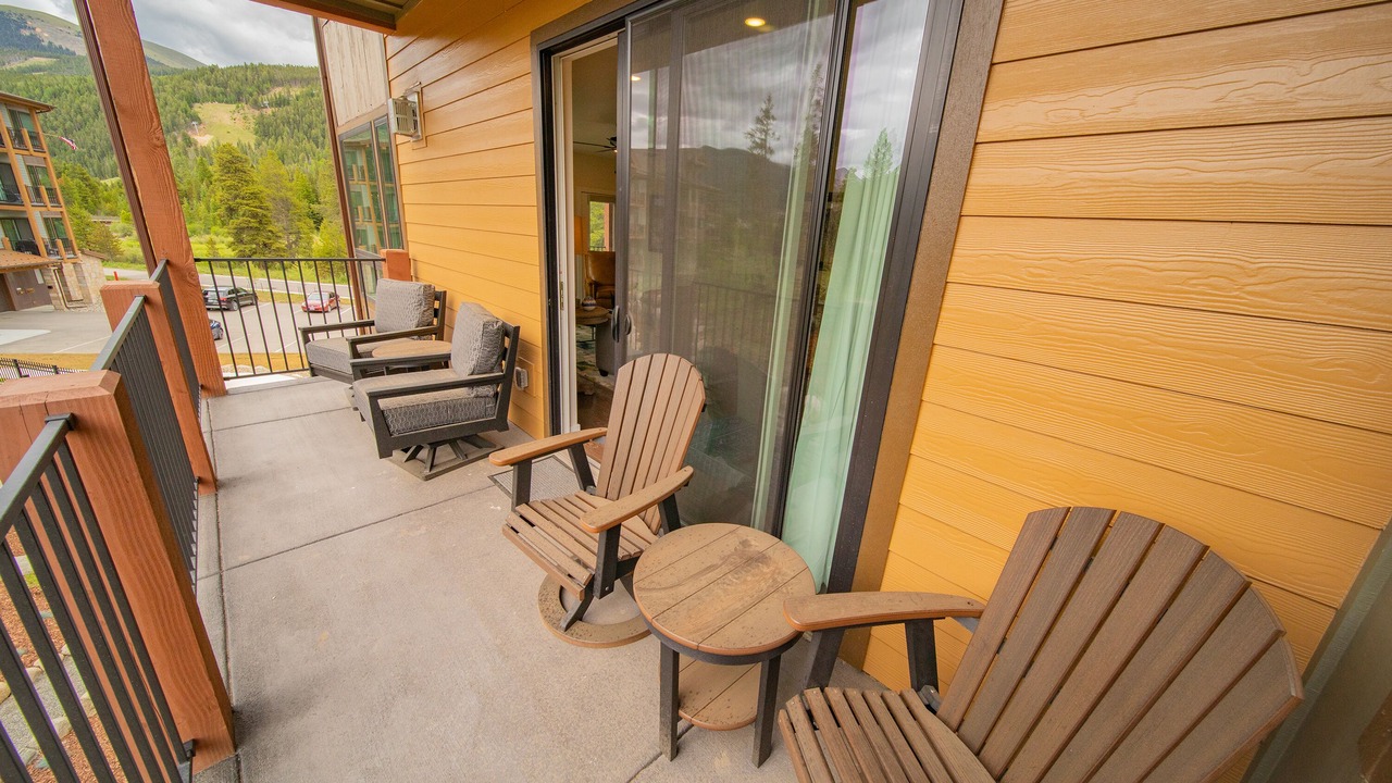 Photo of Patio Balcony in Lakeside Village