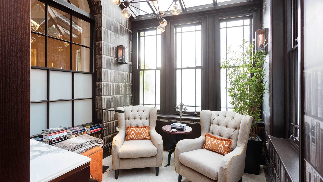 Photo of Others in Hammersmith