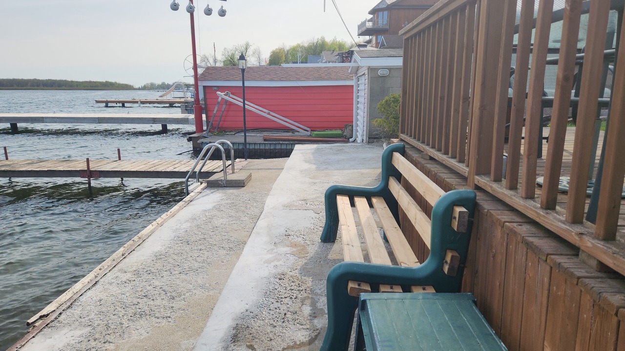 Photo of Patio Balcony in South Glengarry