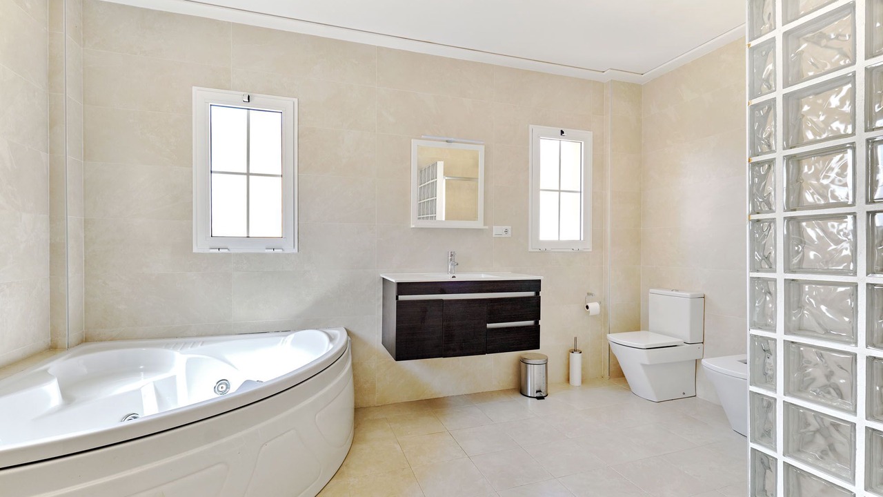 Photo of Bathroom in Aspe