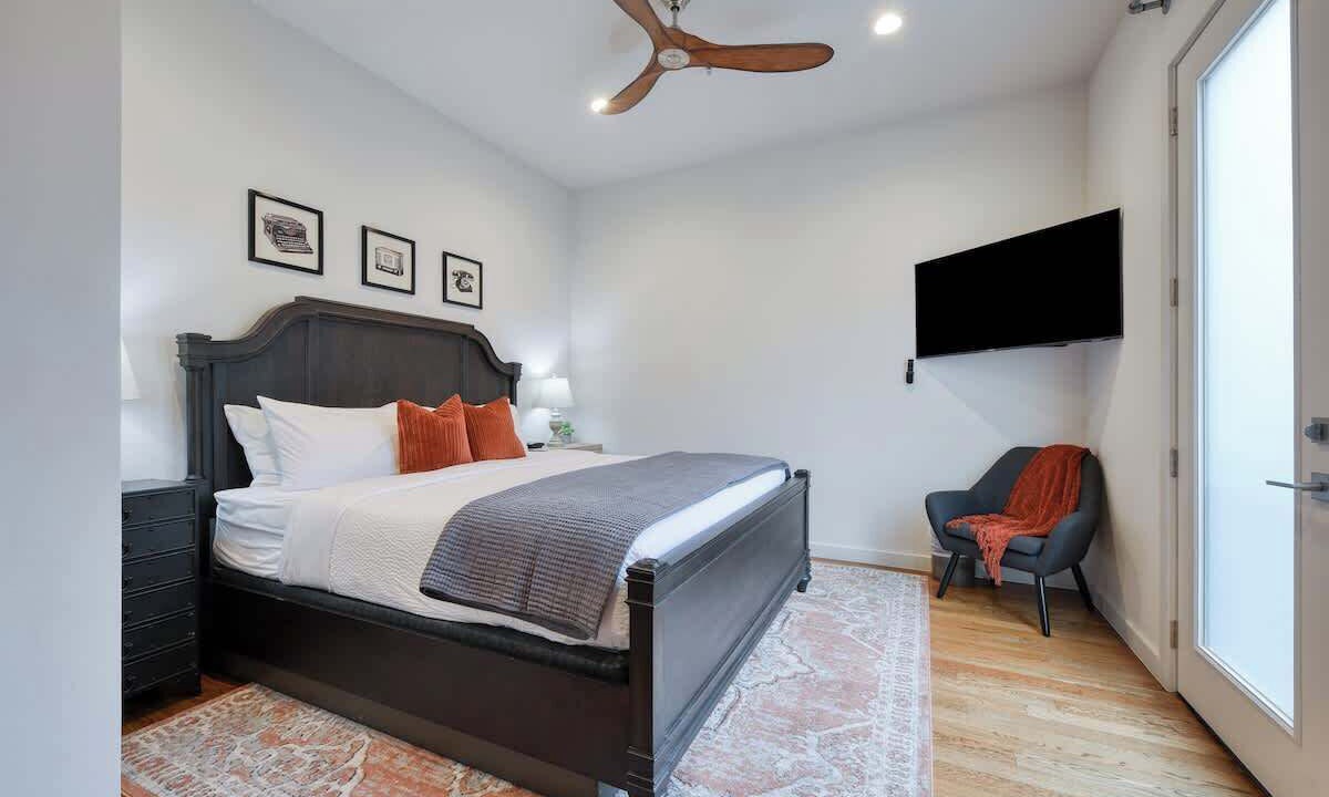 Photo of Others in Tobin Hill